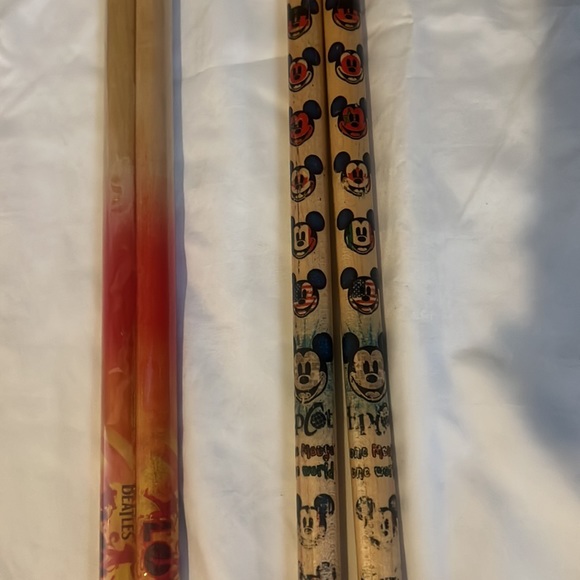 Drum sticks - Picture 2 of 3
